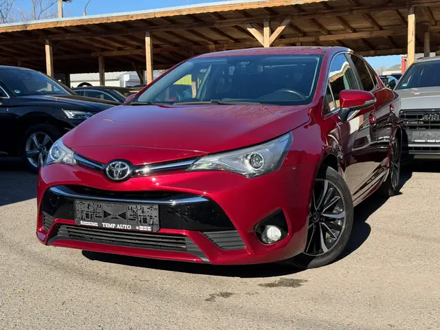 Toyota Avensis, бордо, 2019 г., снимка от автокъщата
