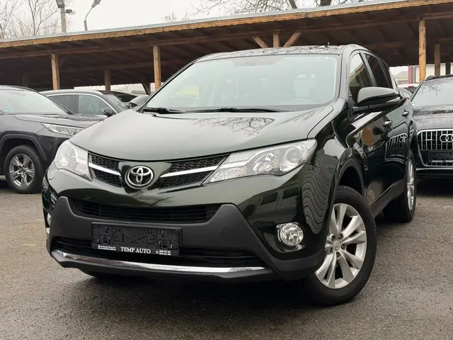 Toyota RAV4, зелен, 2013 г., снимка от автокъщата