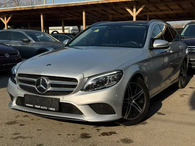 Mercedes-Benz C 220, светло сив, 2020 г., снимка от автокъщата