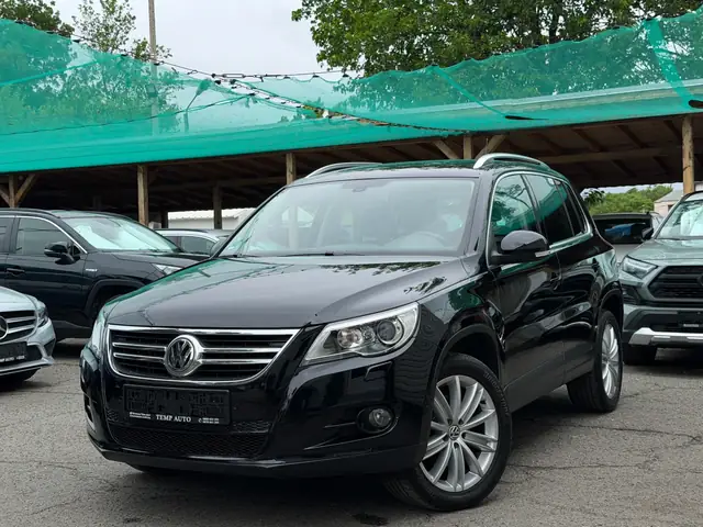 VW Tiguan, черен, 2010 г., снимка от автокъщата