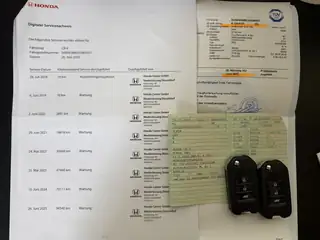 Honda CR-V 2018 г., червен, снимка 16