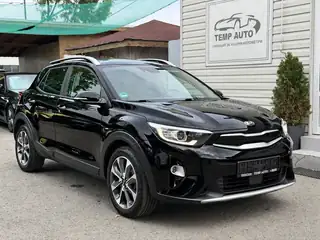 Kia Stonic 2017 г., черен, снимка 3
