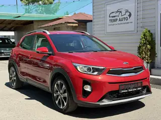 Kia Stonic 2018 г., червен, снимка 3