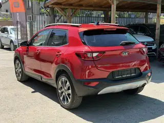 Kia Stonic 2018 г., червен, снимка 5