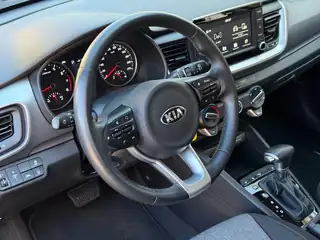 Kia Stonic 2018 г., тъмно сив, снимка 8