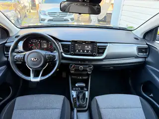 Kia Stonic 2018 г., тъмно сив, снимка 9