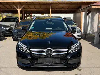 Mercedes-Benz C 220 2017 г., черен, снимка 2