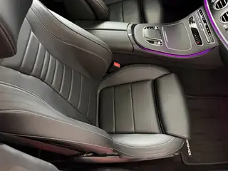 Mercedes-Benz E 220 2022 г., черен, снимка 12