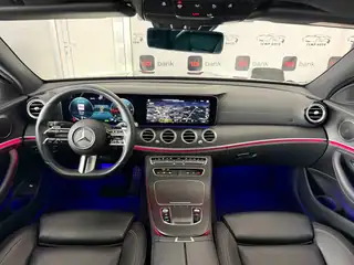 Mercedes-Benz E 220 2022 г., черен, снимка 10