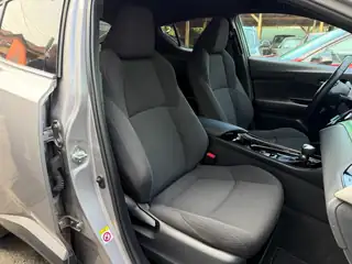 Toyota C-HR 2018 г., сив, снимка 13