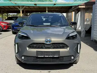 Toyota Yaris Cross 2022 г., кафяв, снимка 2