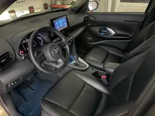 Toyota Yaris Cross 2022 г., кафяв, снимка 9