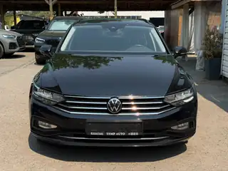 VW Passat 2022 г., черен – снимка 2
