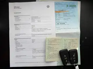 VW Passat 2022 г., черен – снимка 16