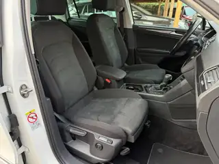 VW Tiguan 2018 г., бял, снимка 12